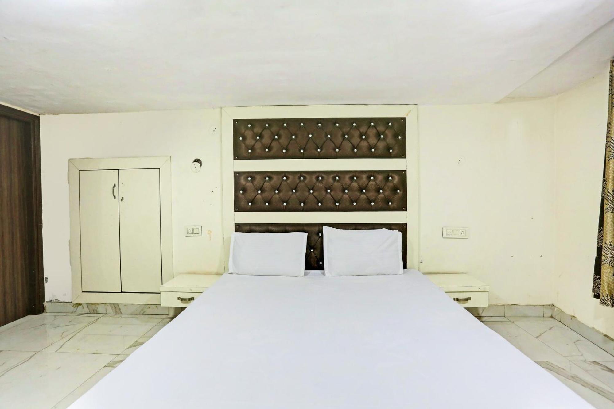 Hotel O Saffron Night Stay Αμριτσάρ Εξωτερικό φωτογραφία