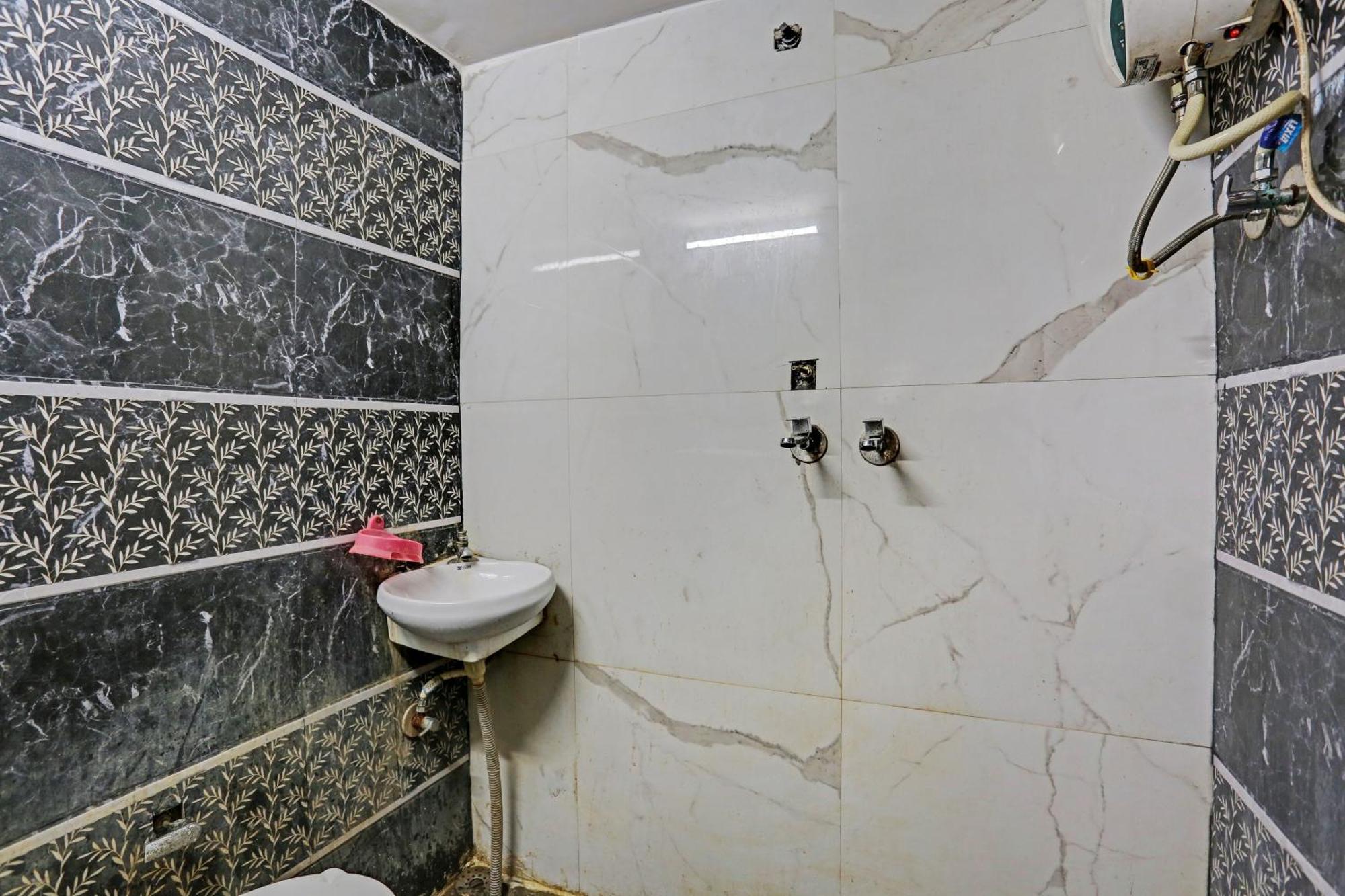 Hotel O Saffron Night Stay Αμριτσάρ Εξωτερικό φωτογραφία